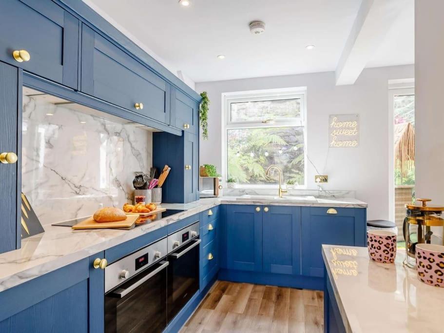 Dawns House Cromford, Peak District, Hot Tub, For 6 - Stunning Views Apartment Екстериор снимка
